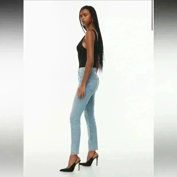 Denim Forum Aritzia The Yoko High Rise Slim High Waisted Blue Jean Denim Size 24 - Picture 2 of 9